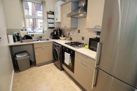 House Anchor Close in Lincoln