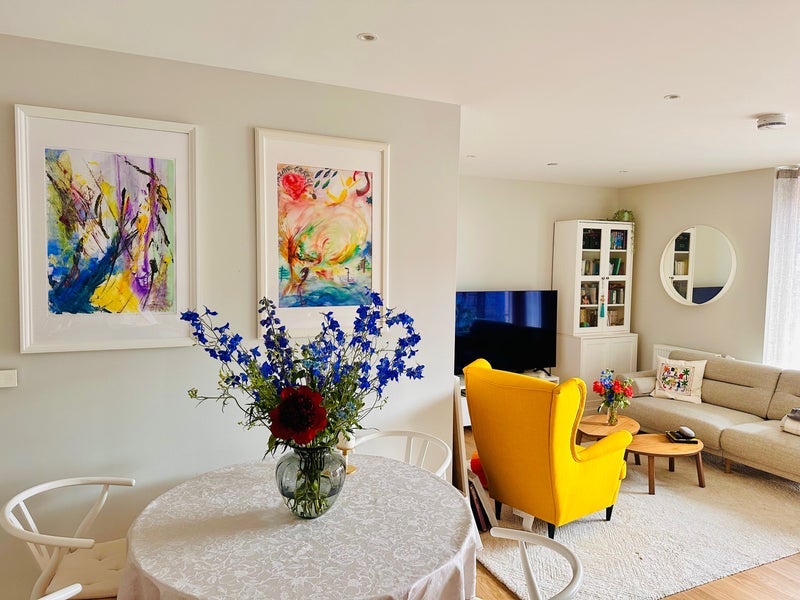 Room Plough Lane in Greater London