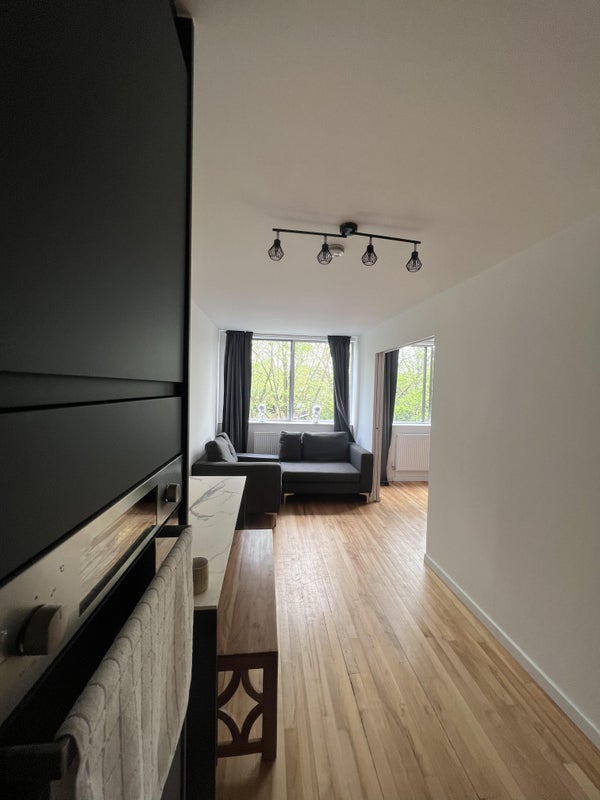 Flat Whitchurch Road in Greater London
