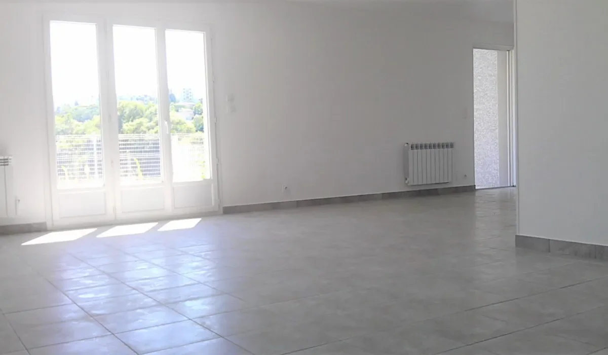 House Chemin de Voron in Saint-Chamond