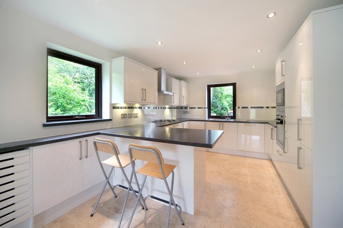 Flat Riversdale in Bourne End