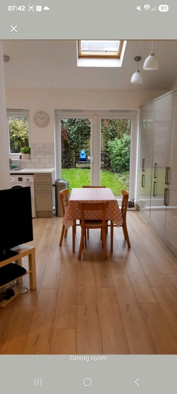 Room Eastbourne Road in Greater London