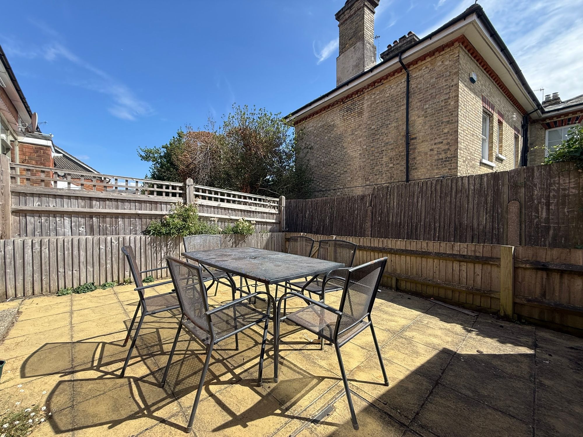 Flat Chilston Close in Tunbridge Wells