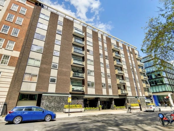 Flat Portman Square in City of Westminster