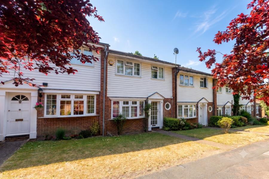 House Delara Way in Woking