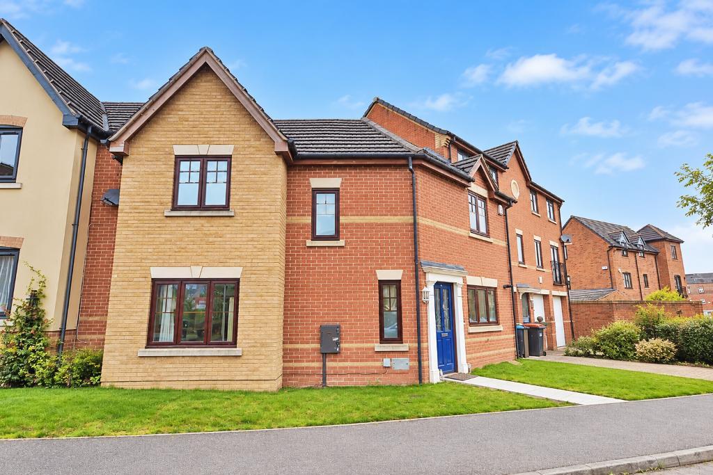 House Miserden Crescent in Milton Keynes