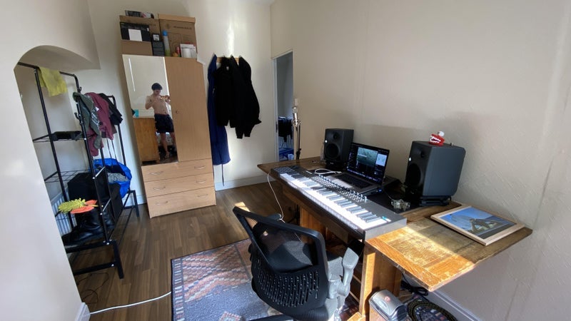 Room Halcrow Street in Greater London