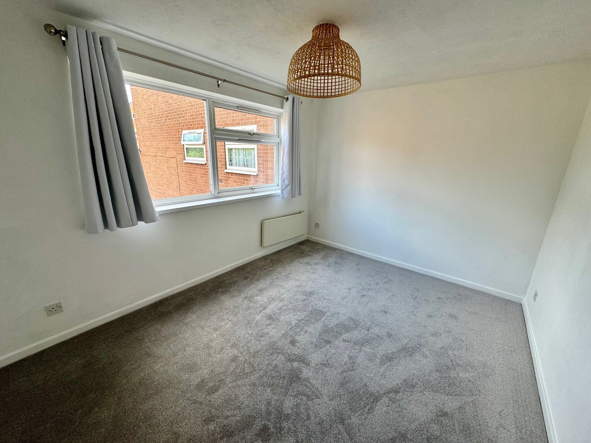 Flat Frensham Way in Birmingham