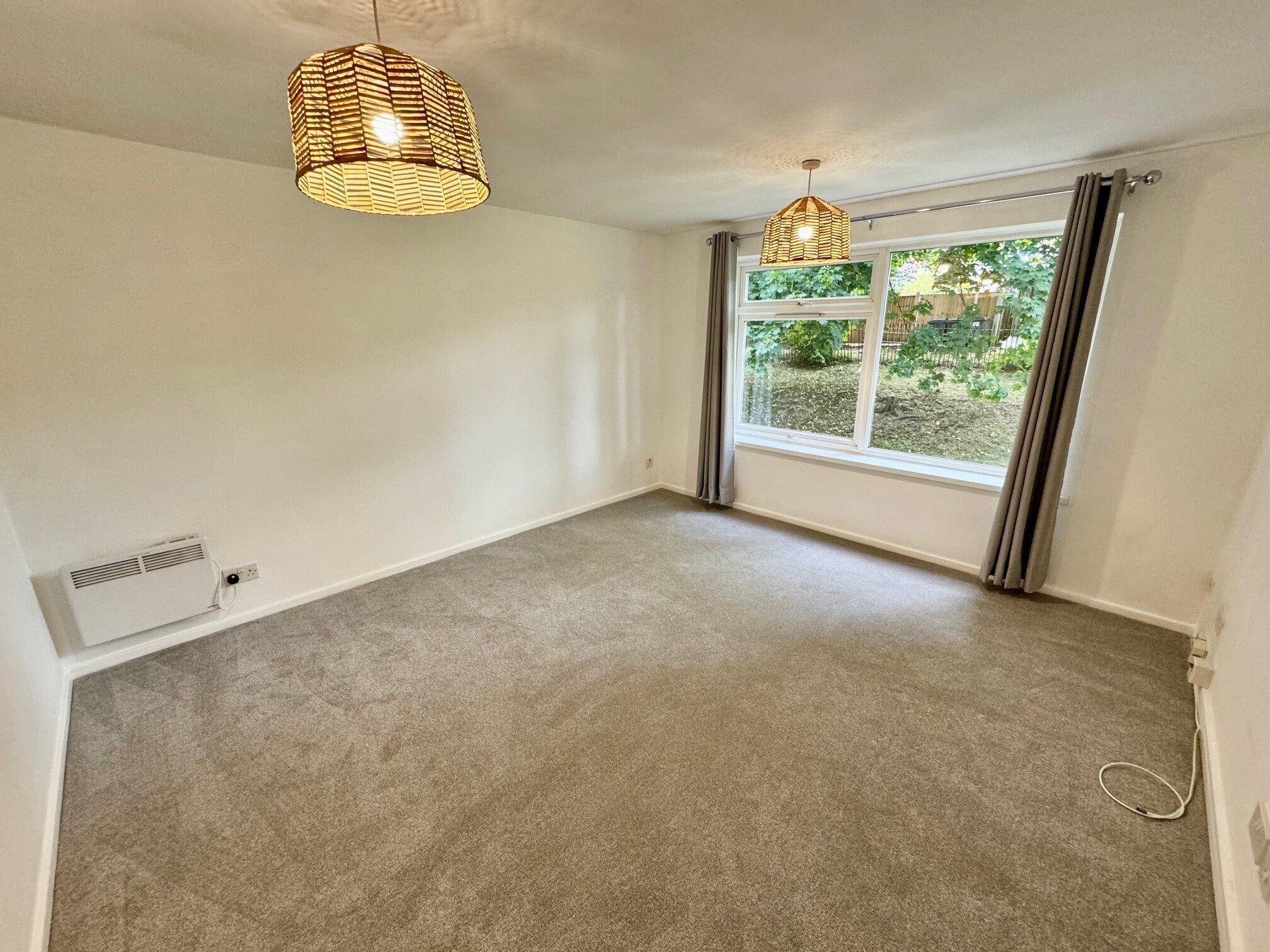 Flat Frensham Way in Birmingham