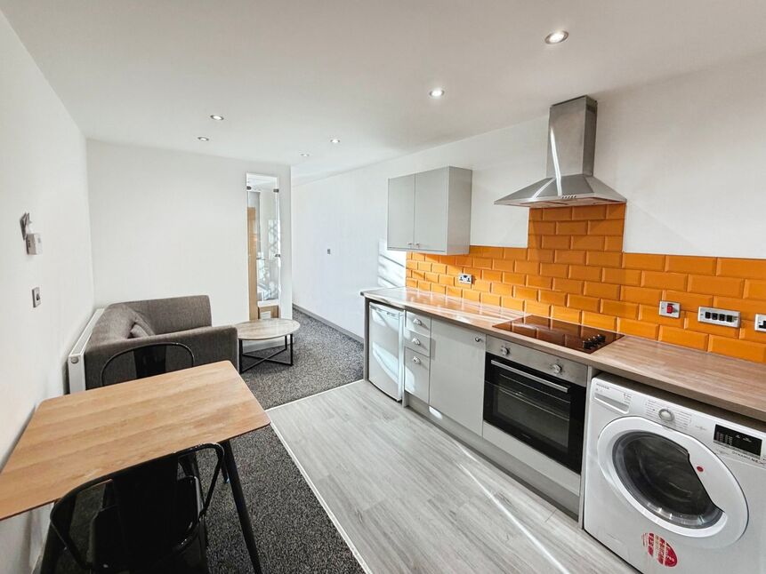 Flat Blackwall in Calderdale