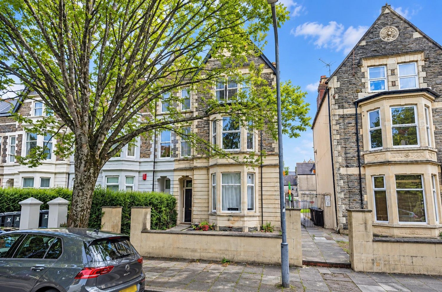 Flat Oakfield Street in Cardiff