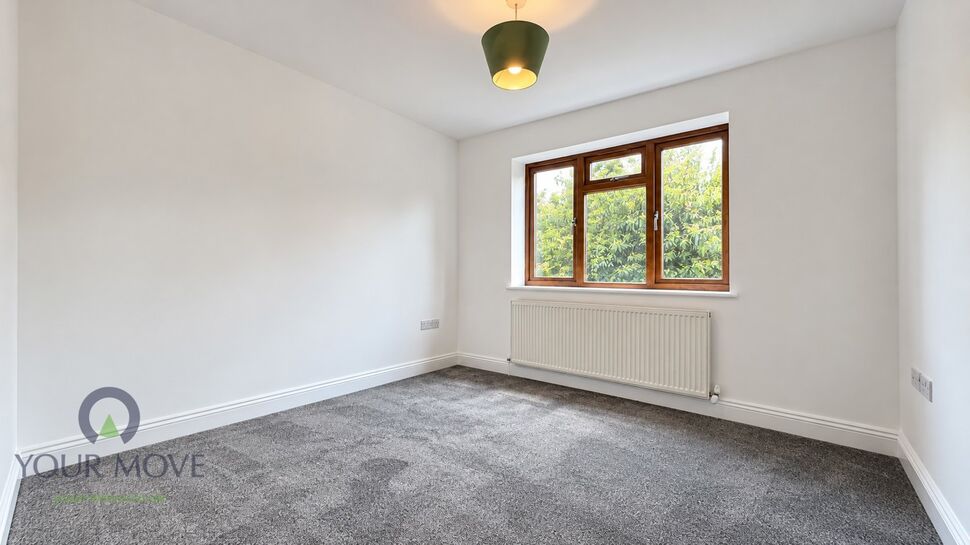 Flat Mayplace Road East in Greater London