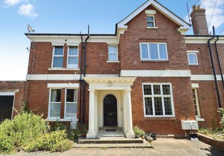 Flat Douglas Avenue in East Devon