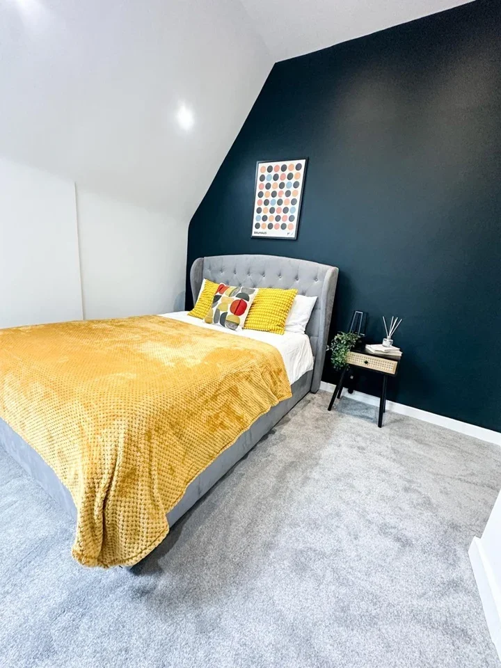 Room Arran Road in Greater London