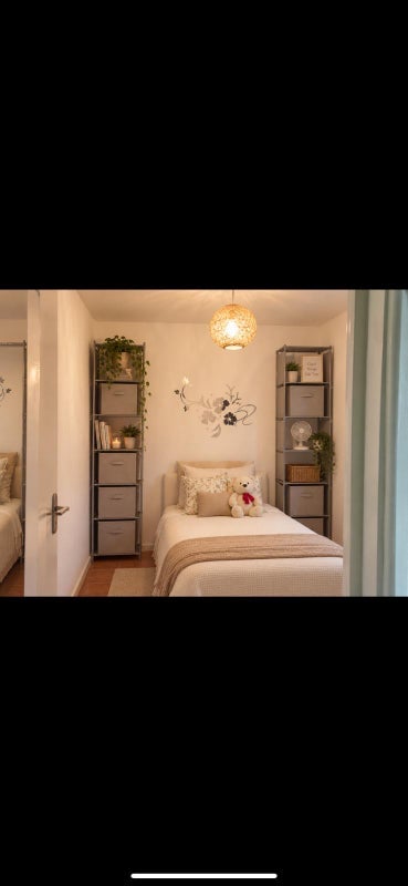 Room Stable Walk in Greater London