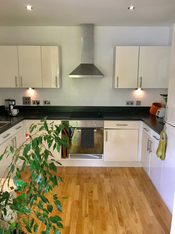 Room St. Lukes Mews in Greater London