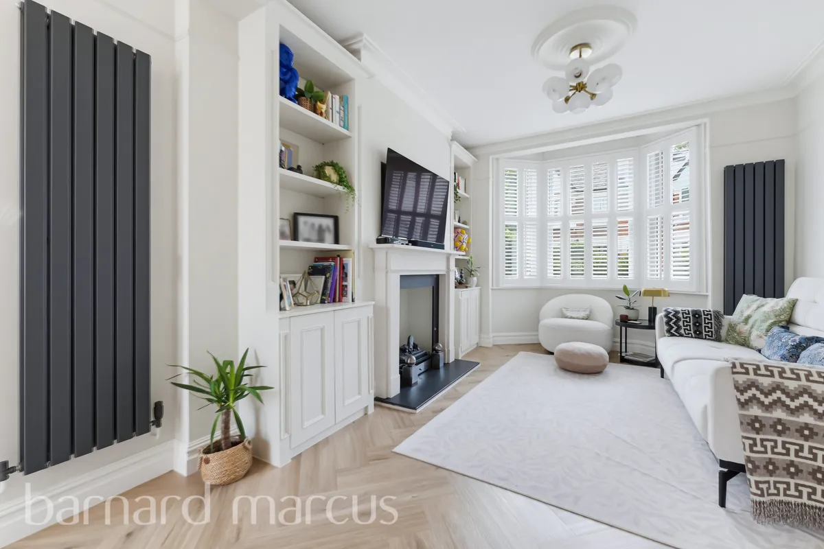 House Ravensbury Road in Greater London