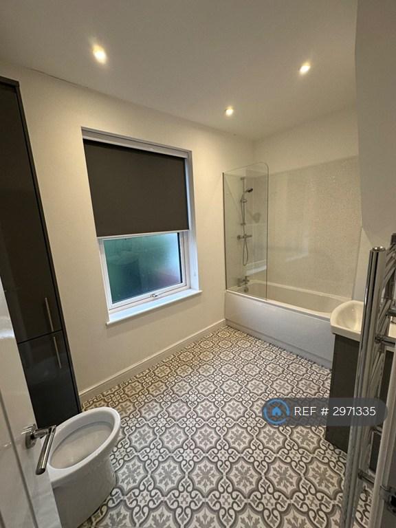 Flat Larchfield Road in Doncaster