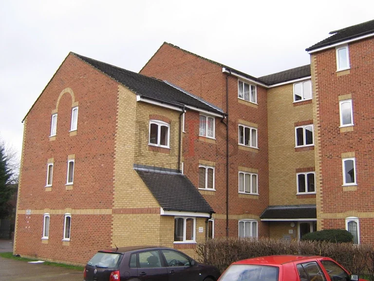 Flat Burket Close in Greater London