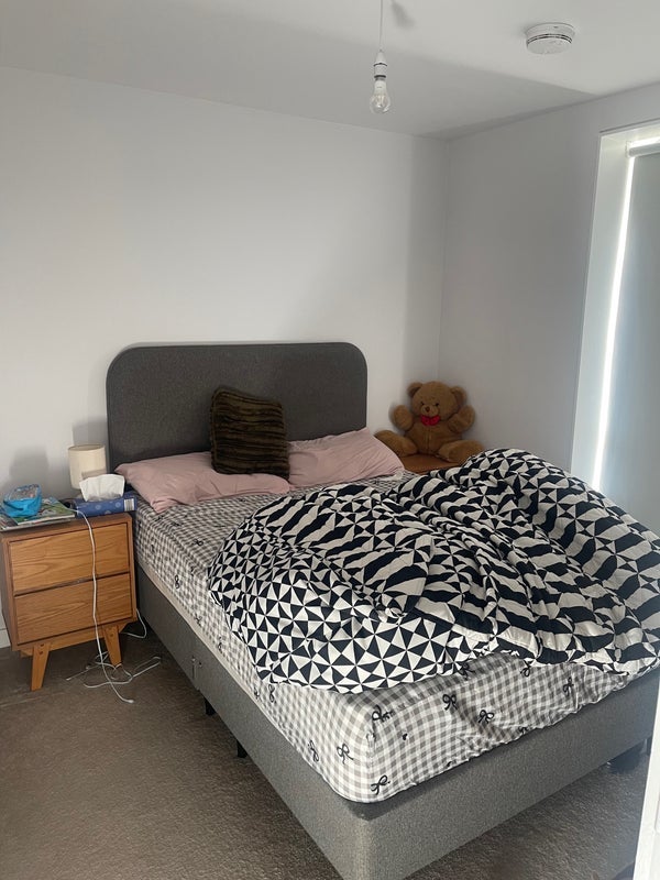 Room Ingram Row in Leeds