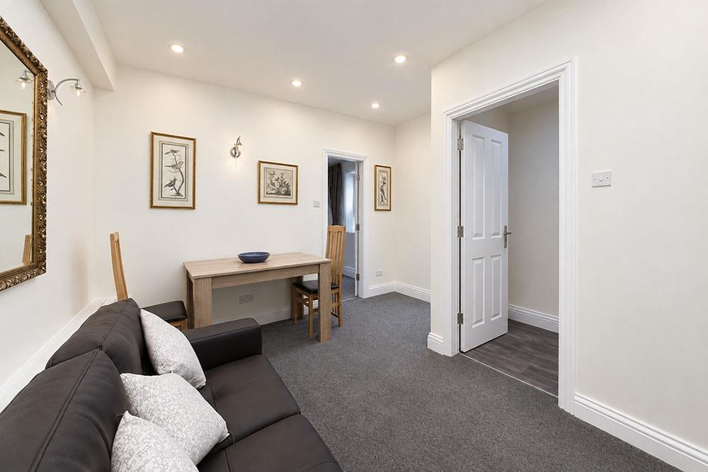 Flat Upper Berkeley Street in City of Westminster