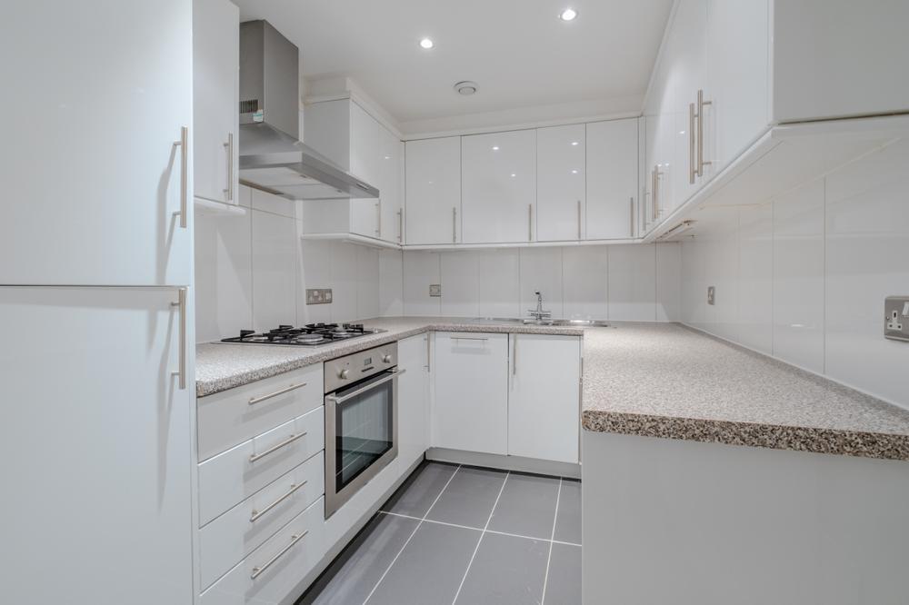 Flat Upper Berkeley Street in City of Westminster