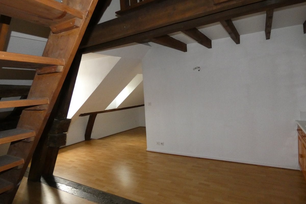 Flat Place Monge in Beaune
