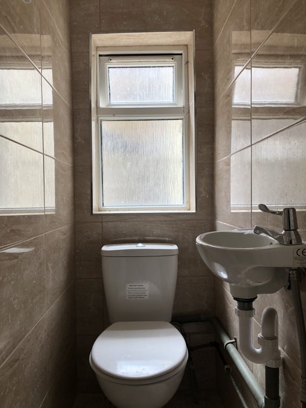 Room Goodall Road in Greater London