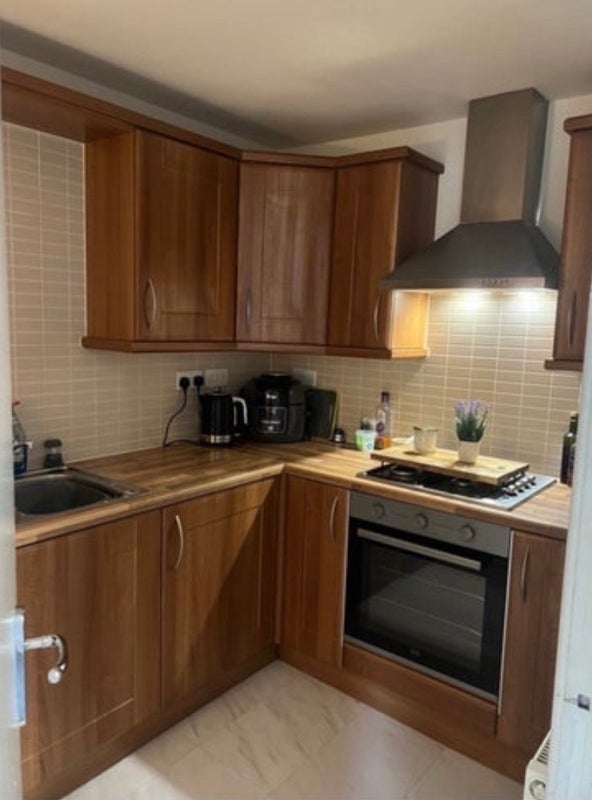 Room Shettleston Road in Glasgow