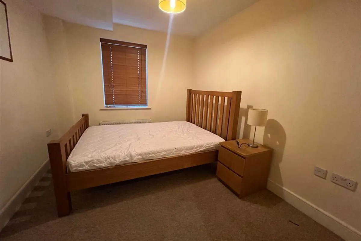 Flat Coxhill Way in Aylesbury