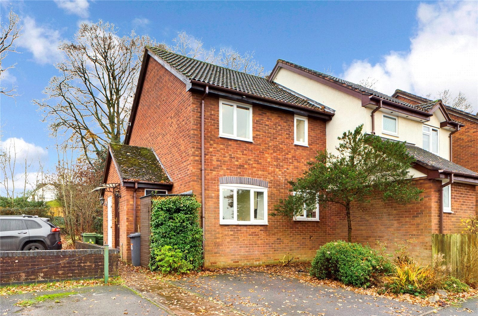 Flat Hawkley Drive in Basingstoke and Deane