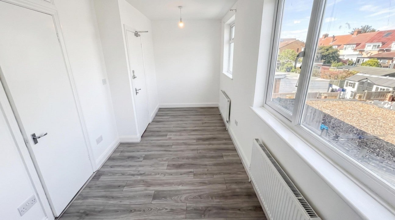 Room St Alphege Road in Greater London