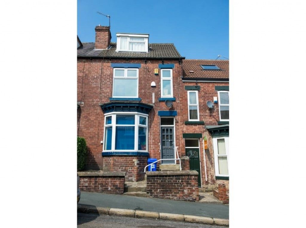House Spring View Road in Sheffield