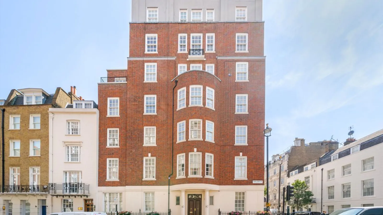 Flat Park Street in City of Westminster