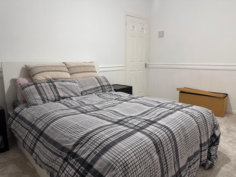 Room Bexley Road in Birmingham