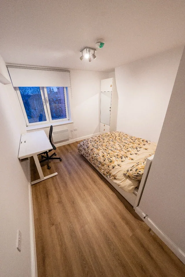 Flat Stanhope Street in Greater London