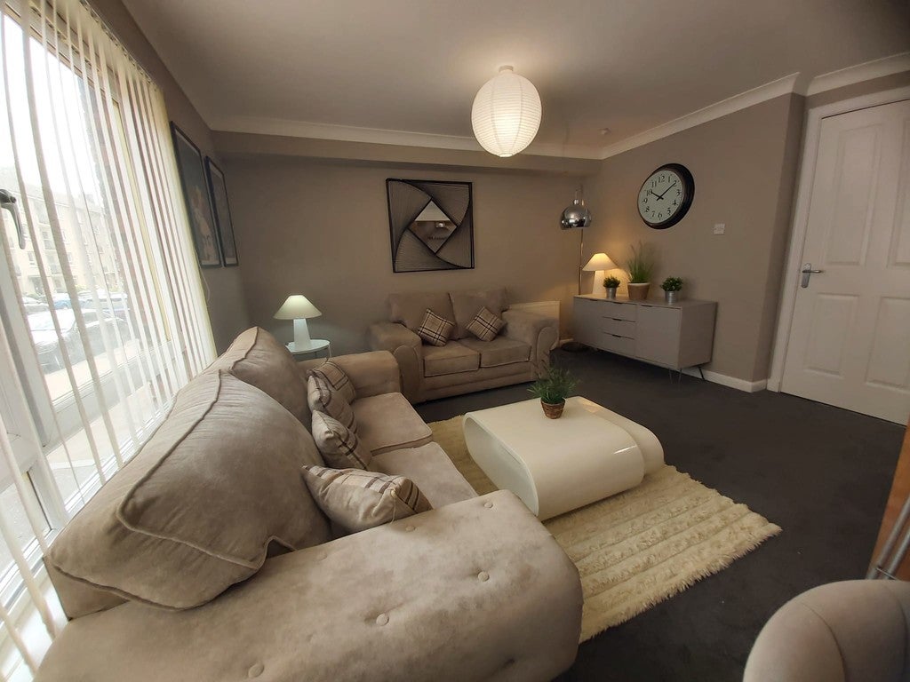 Flat Alexandra Parade in Glasgow