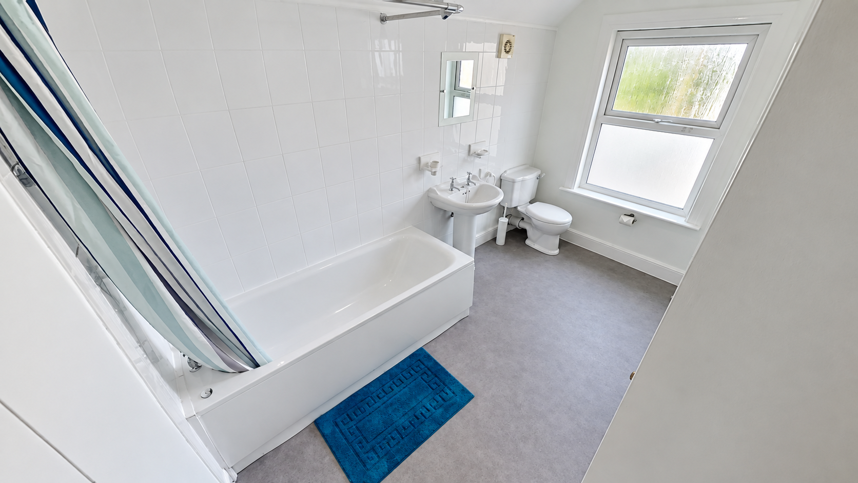 Room Bouverie Street in Chester