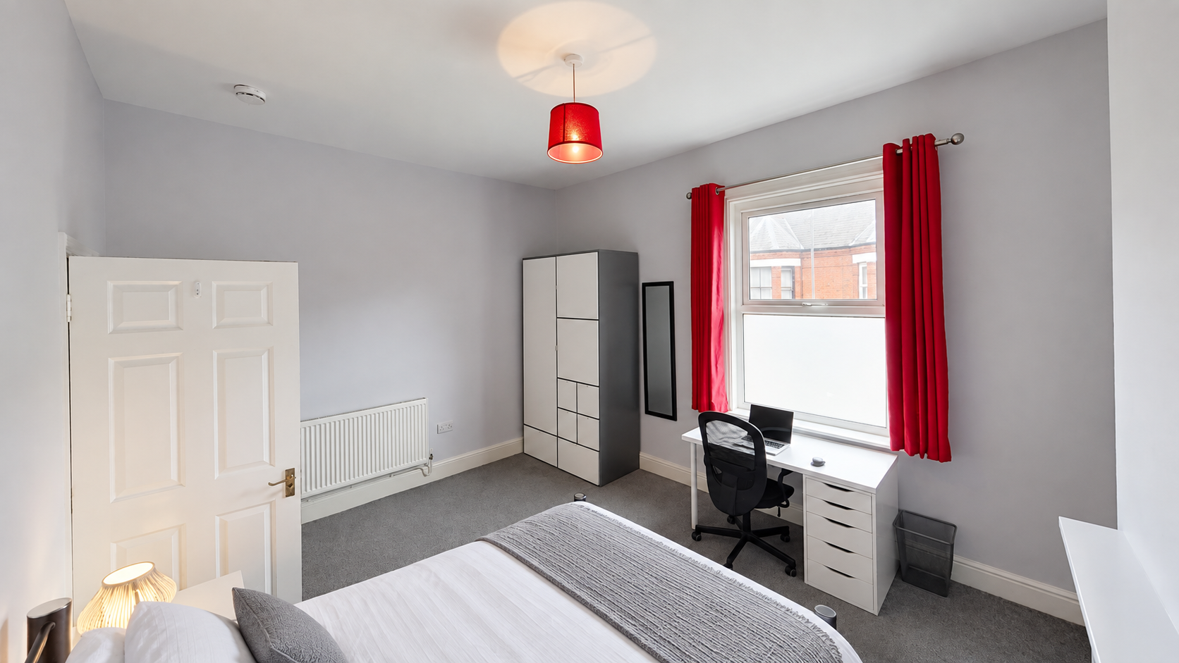 Room Bouverie Street in Chester