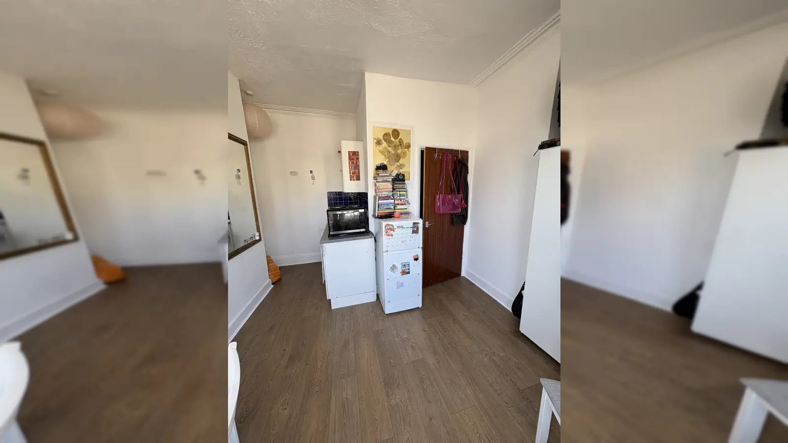 Flat Hewitt Road in Greater London