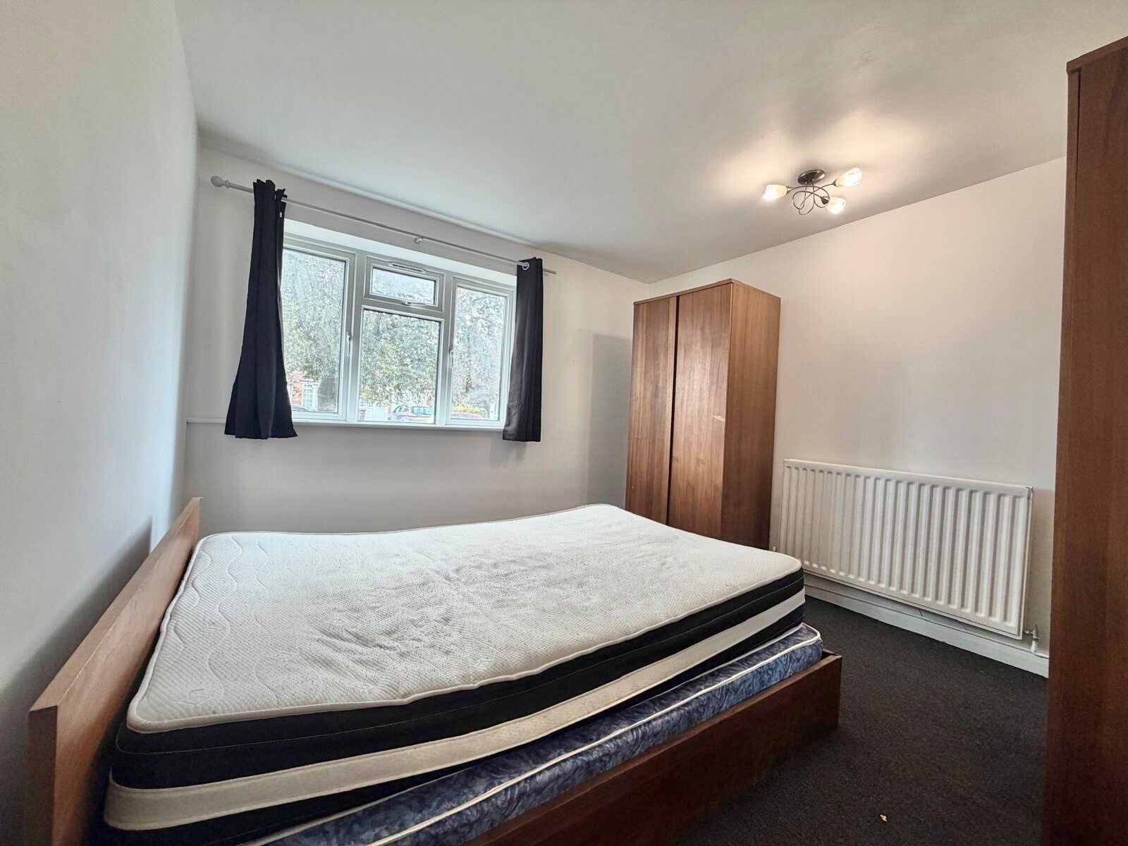 Flat Grafton Road in Metropolitan Borough of Solihull