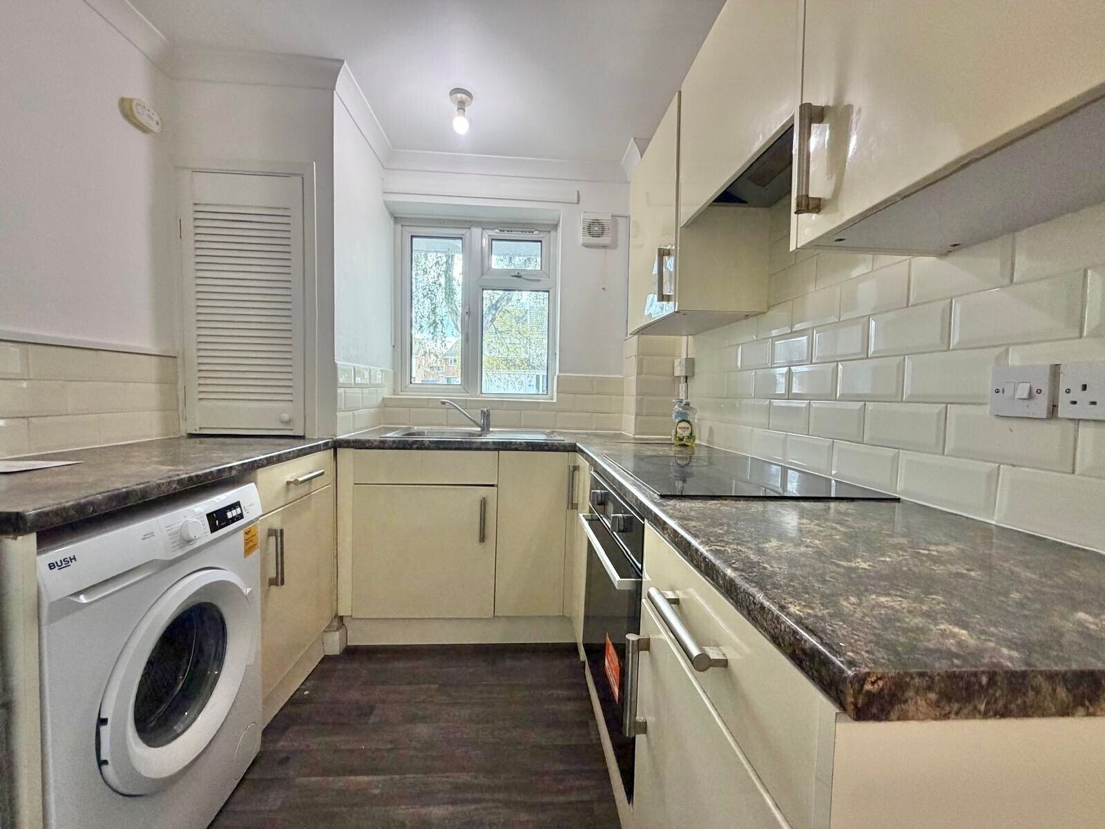 Flat Grafton Road in Metropolitan Borough of Solihull