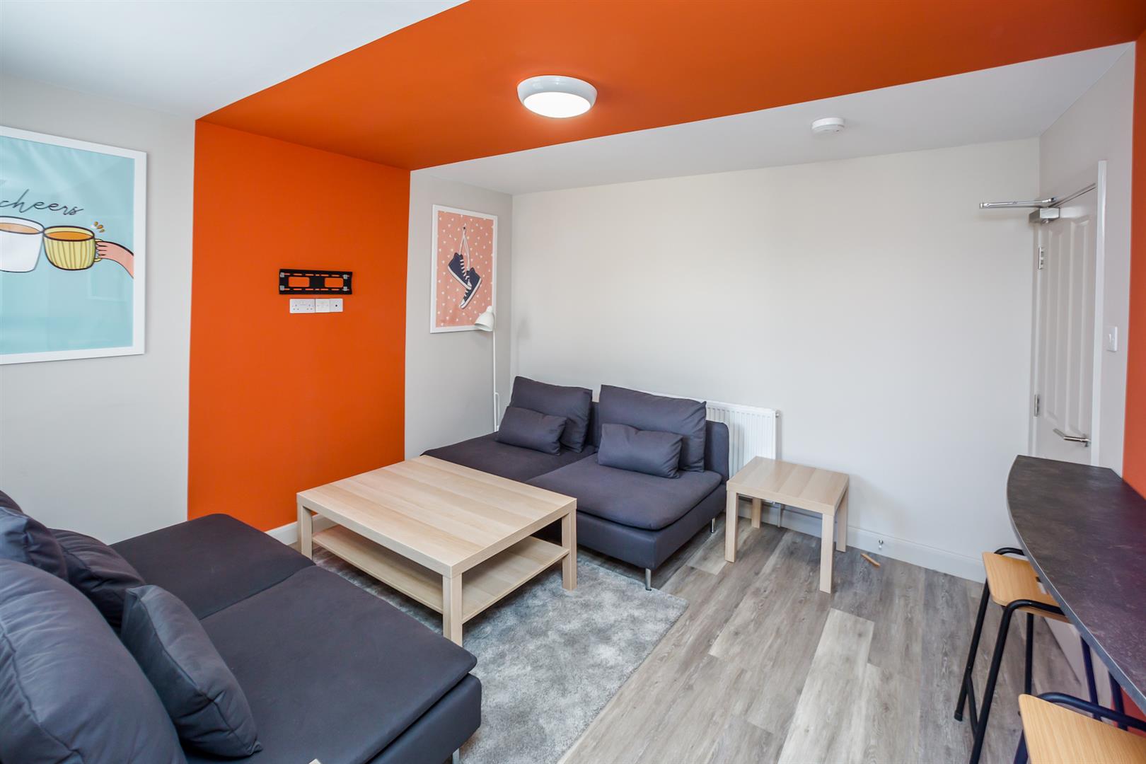 Room Newland Avenue in Hull
