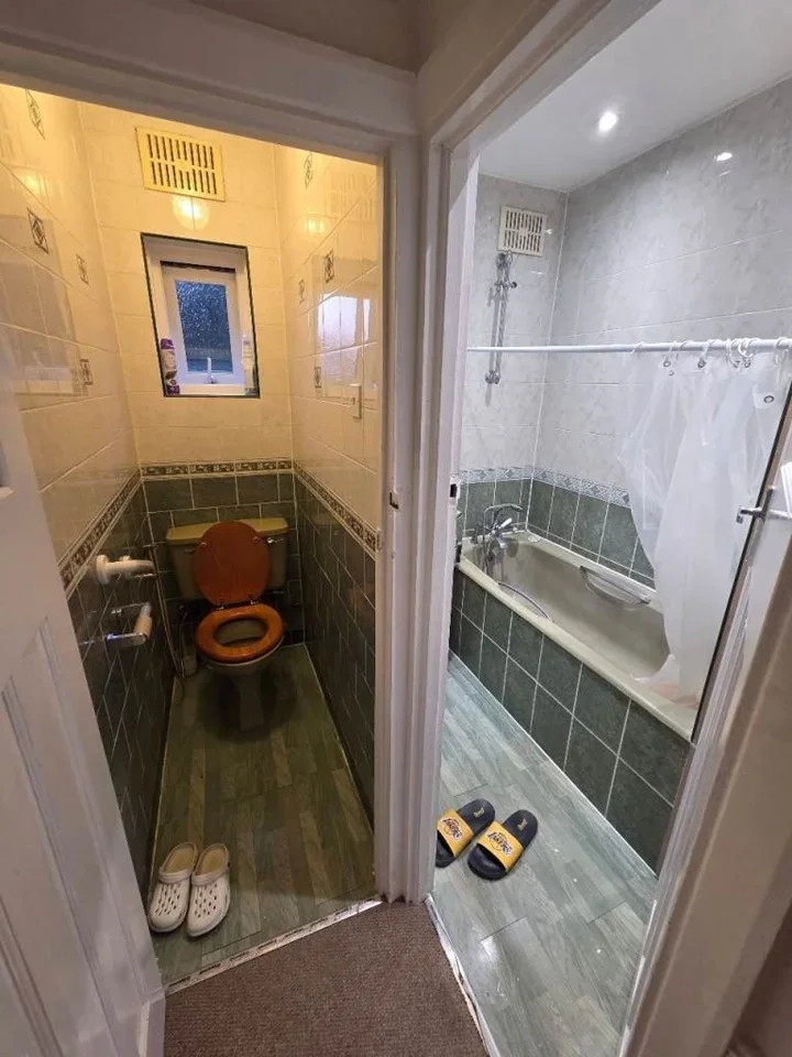 Room Aldborough Road South in Greater London