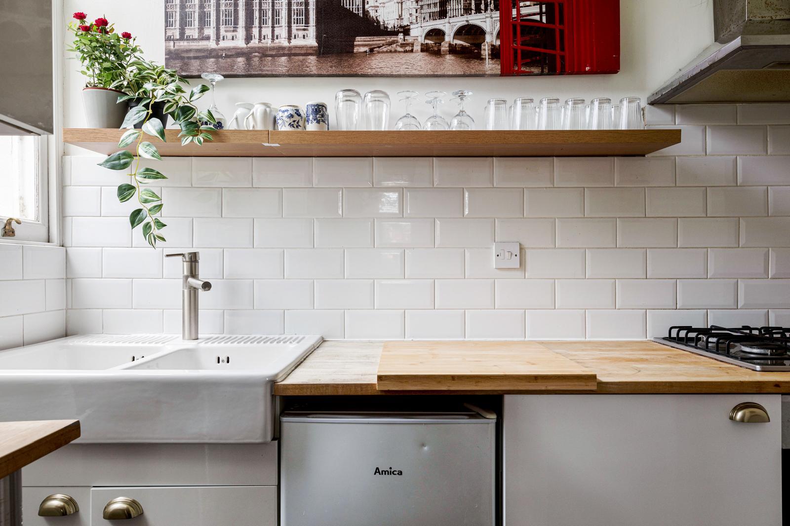 Flat Gosset Street in Greater London