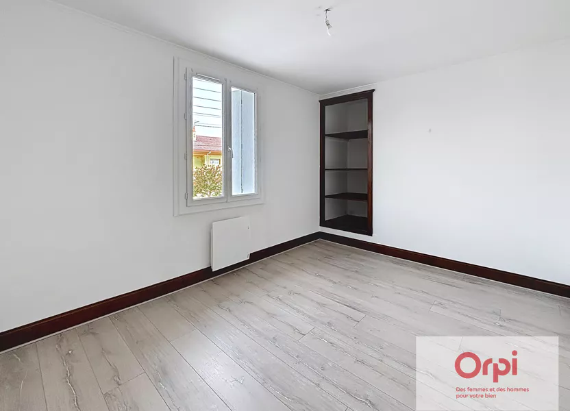 Appartement Rue des Camélias à Terrasson-Lavilledieu