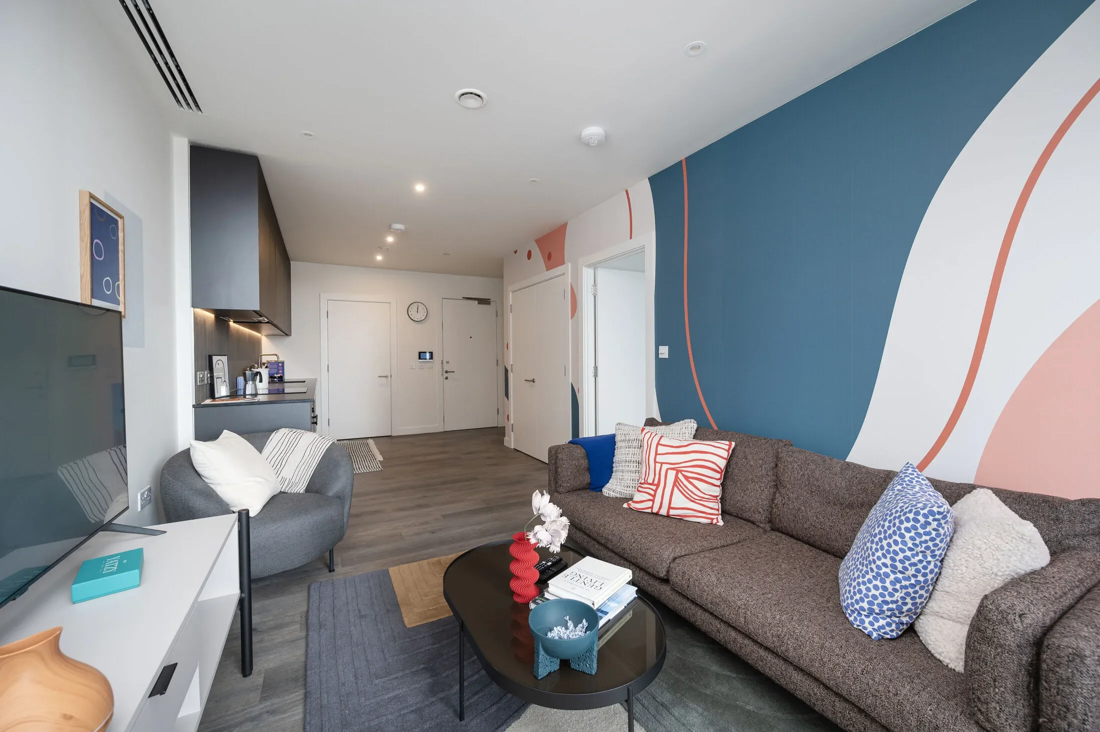Flat Westfield Avenue in Greater London