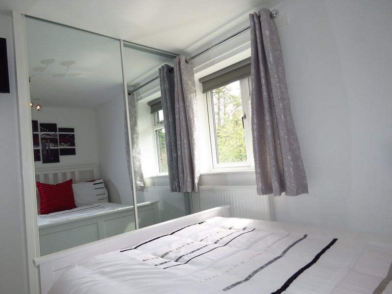 Room Arlescote Road in Metropolitan Borough of Solihull