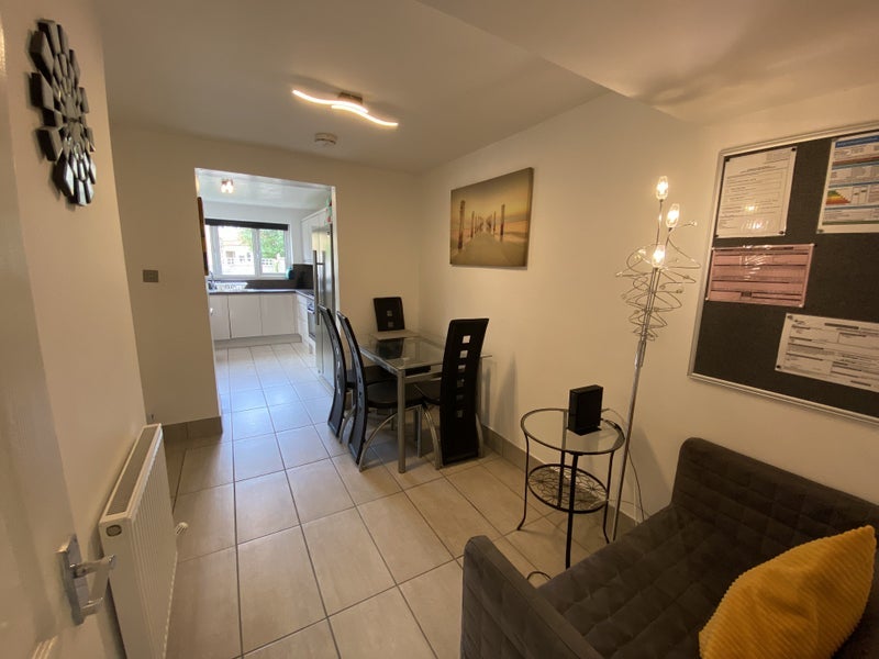 Room Arlescote Road in Metropolitan Borough of Solihull
