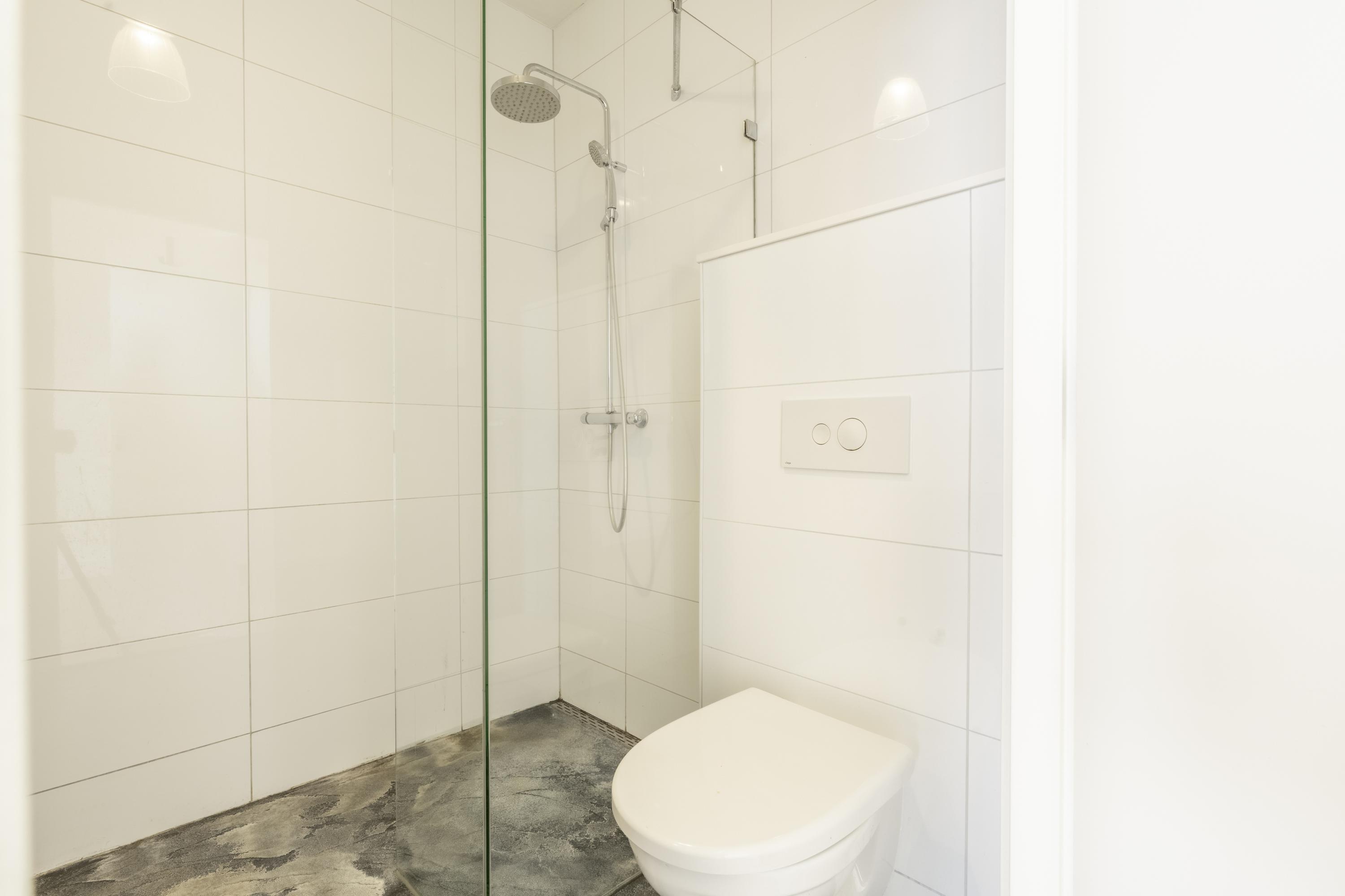 Appartement te koop: Oudedijk 143A-02, Rotterdam